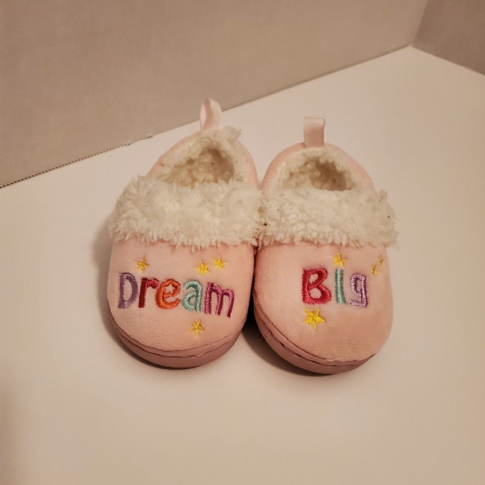 Adorable infant slippers size 2